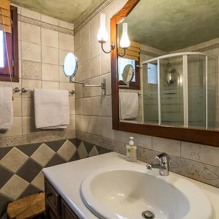 Villa Private Beachfront With Pool Pigadhia (Argolis)