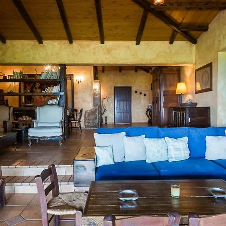 Private Beachfront With Pool Villa *